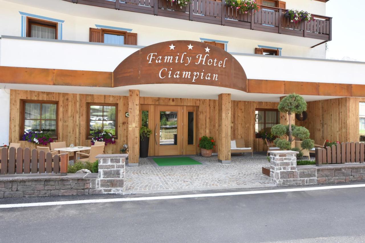 Hotel Ciampian Moena Luaran gambar